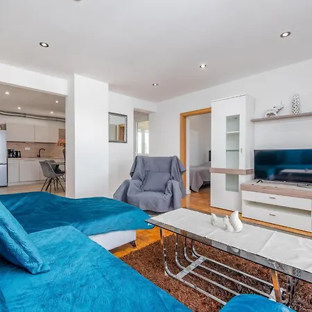 Awesome In With Wifi Apartment *