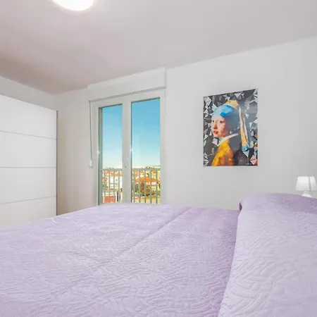 Apartment Awesome In With Wifi *