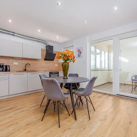 Awesome In With Wifi *