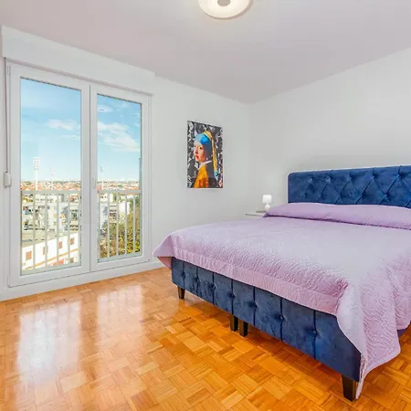 Awesome In With Wifi *