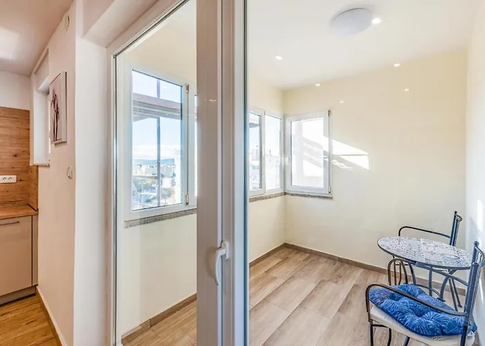 Daire Awesome In With Wifi Zadar